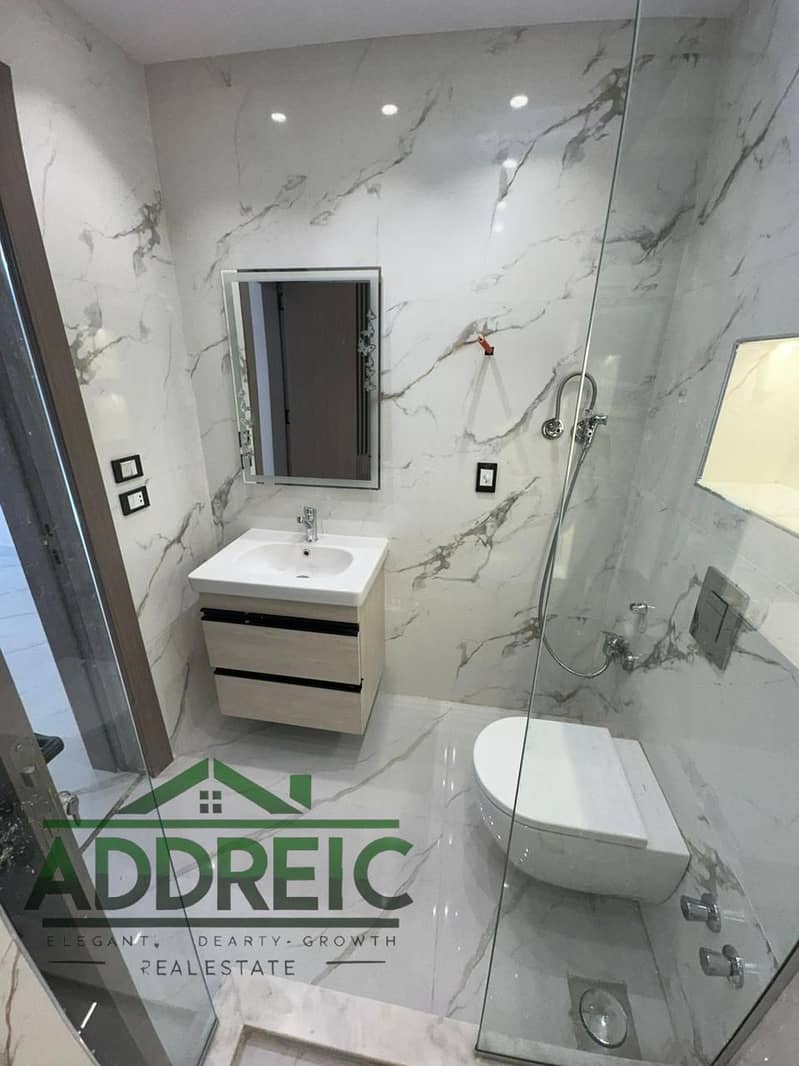 8 WhatsApp Image 2025-10-21 at 3.59. 28 PM (3). jpeg