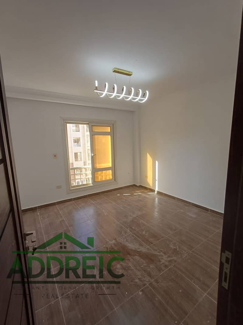 5 WhatsApp Image 2025-10-26 at 4.22. 03 PM (1). jpeg