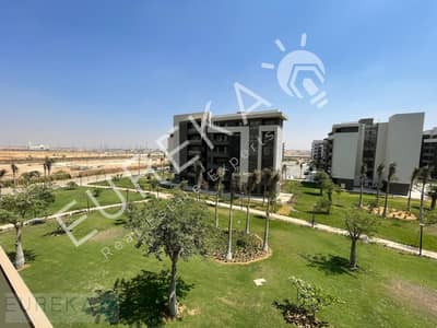 3 Bedroom Flat for Sale in Madinaty, Cairo - PHOTO-2025-09-03-13-10-00. jpg