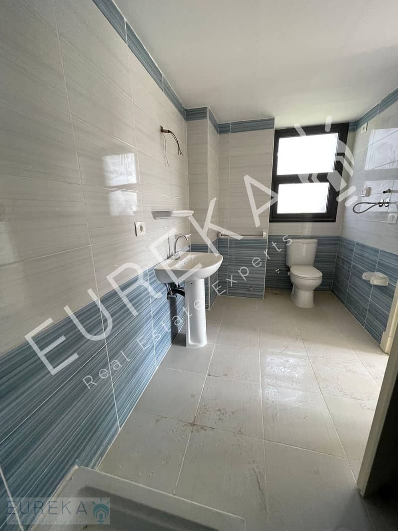 6 PHOTO-2025-09-03-13-09-58 (5). jpg