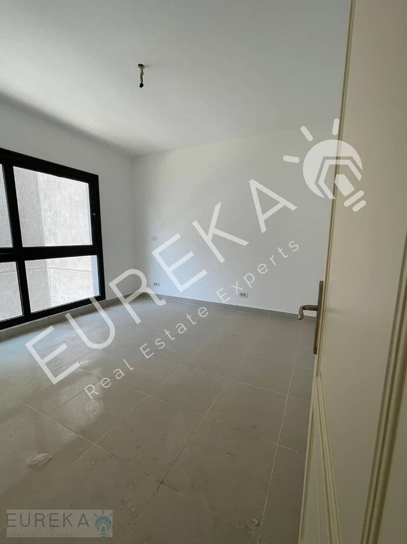 19 PHOTO-2025-09-03-13-09-59. jpg