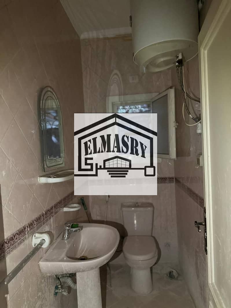 19 73940da1-1875-41a4-8de6-a21c07bb2a6d. jpg