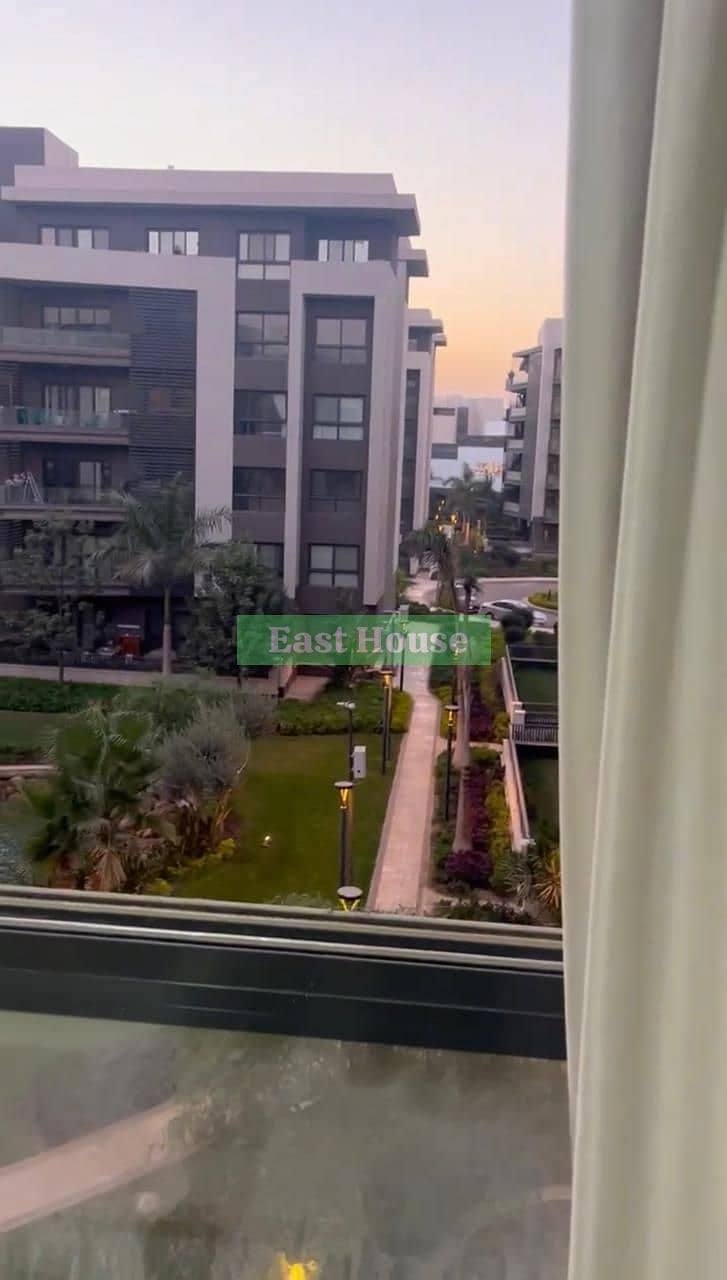 12 a5f2f637-5347-47d3-9c15-b211ec3b6432. jpeg