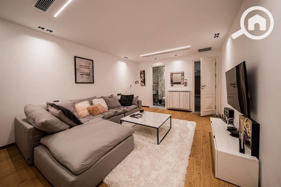 18 c6d08bab-0b59-4b0e-8fe7-1f2716eaf635. jpg