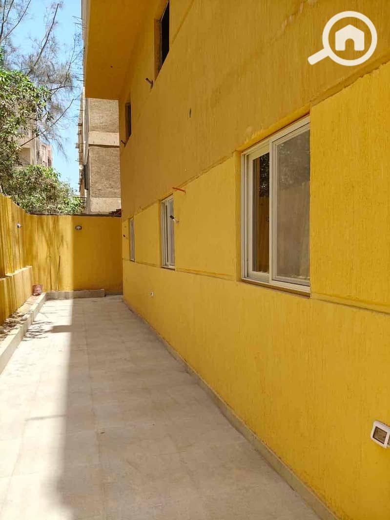 2 aa7702f1-1501-43d5-a642-602062eda7cd. jpg