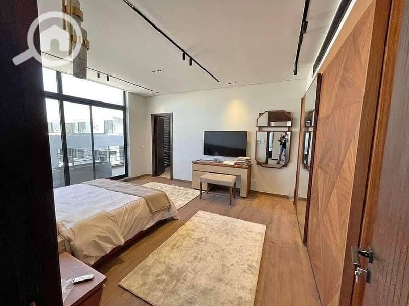 8 548527650_4262219910674790_2839919564243708006_n. jpg