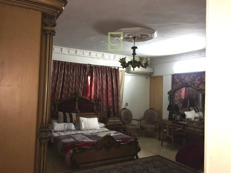 12 b540d8c0-f40f-493e-a308-7340b073f7e5. jpg