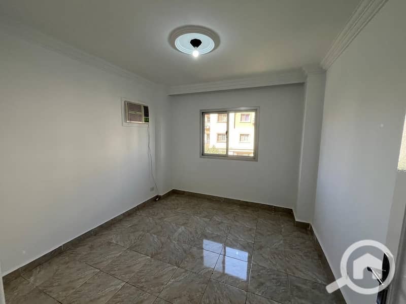 4 e75971a7-2508-4160-b03e-0ff170f534ad. jpg