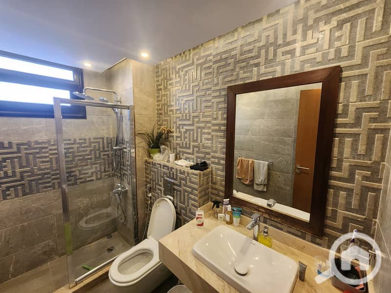 38 IMG-20251103-WA0042. jpg