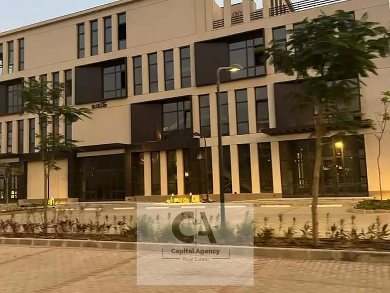 3 ec0945b7-38ee-44dc-a877-7dab8f68dca0. jpg