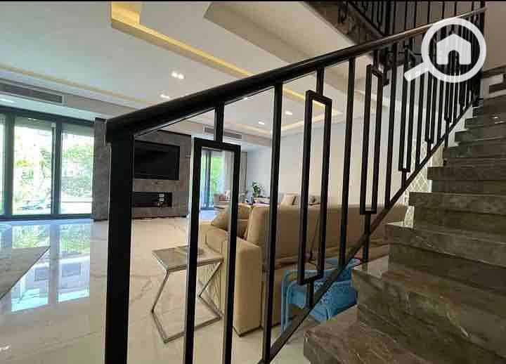 3 148049f9-5ed3-4c33-a77c-e621f8bc8fae. jpg