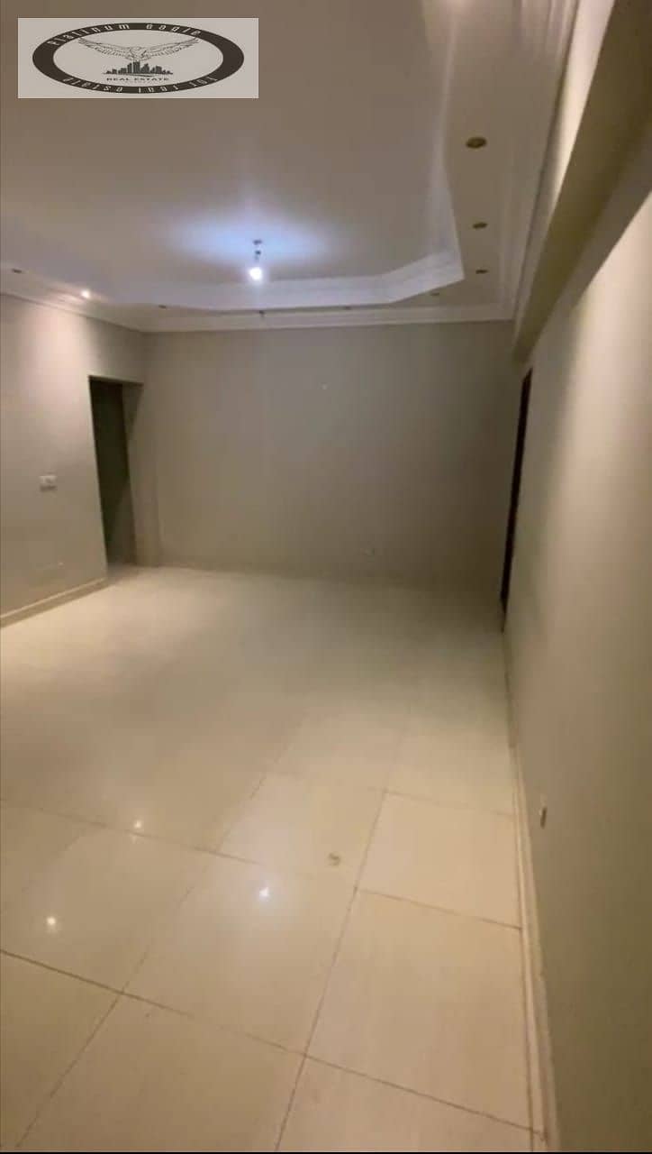 8 925b963a-29c2-42a3-b5bf-ec691499fdcb. jpg