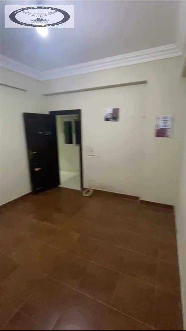 12 bb971177-156f-4a21-a36f-42373225792f. jpg