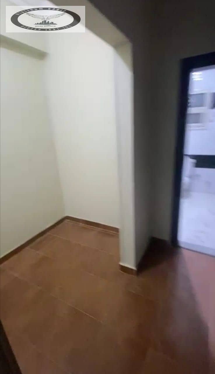 15 eee756e0-013a-4c25-b9fa-928008ebe2d6. jpg