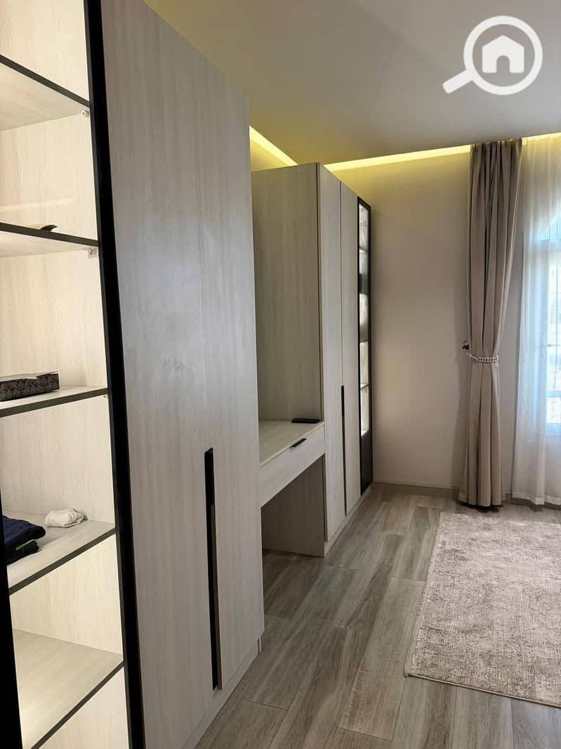 8 547063769_1294670322671570_4725381924820556251_n. jpg