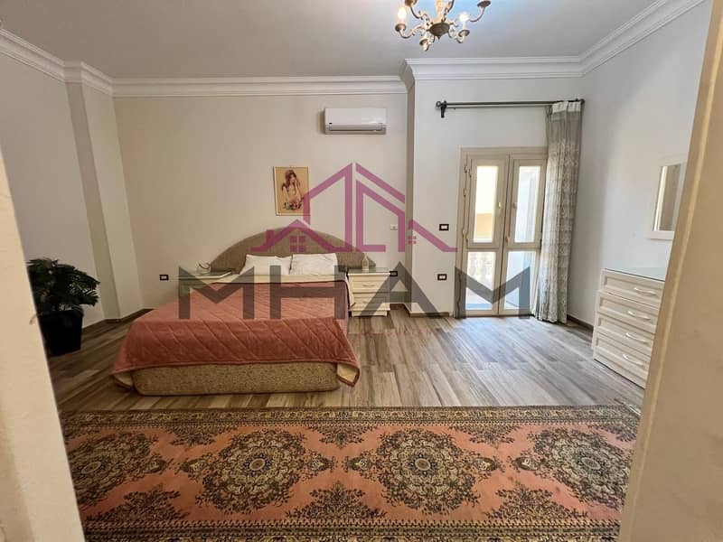 3 photo_5782931713699810397_y. jpg