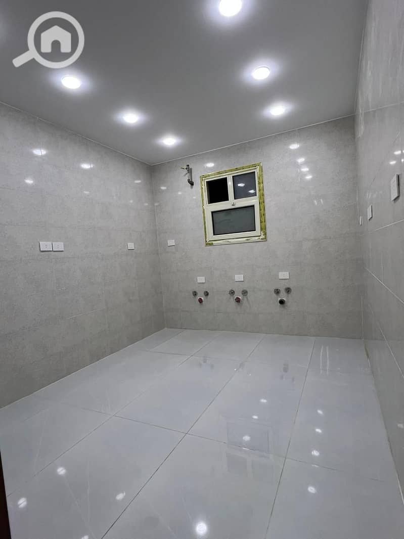 3 WhatsApp Image 2025-10-18 at 9.21. 12 PM. jpeg