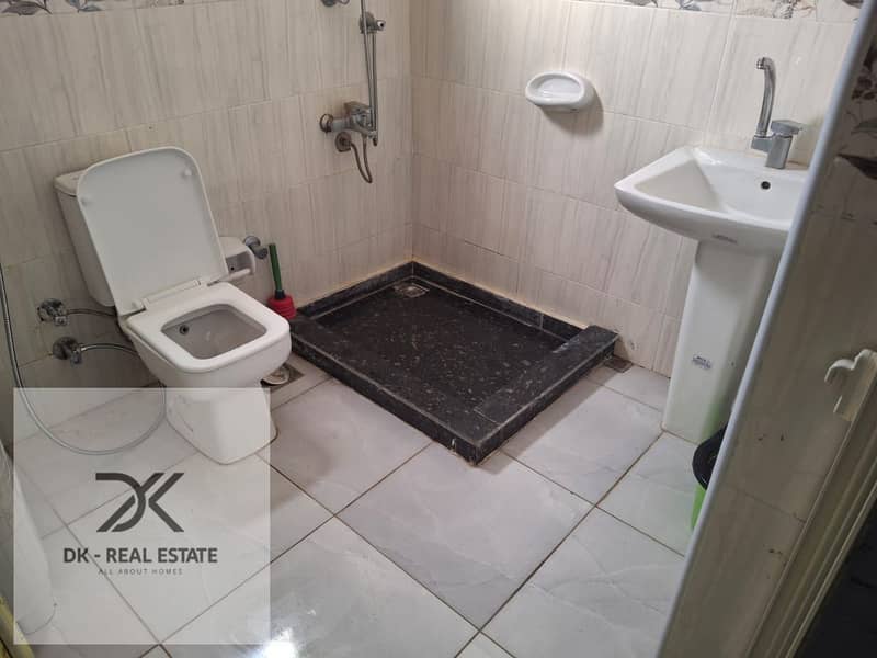 32 WhatsApp Image 2025-10-29 at 4.09. 38 PM. jpeg