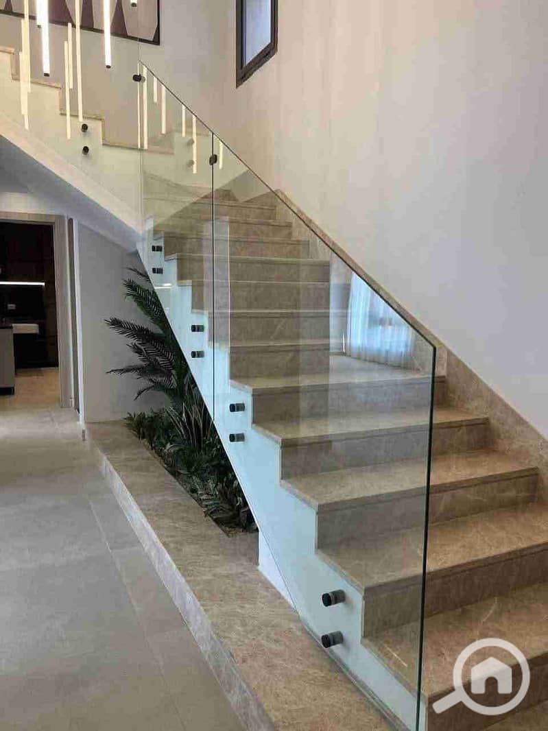 2 FB_IMG_1762169789149. jpg