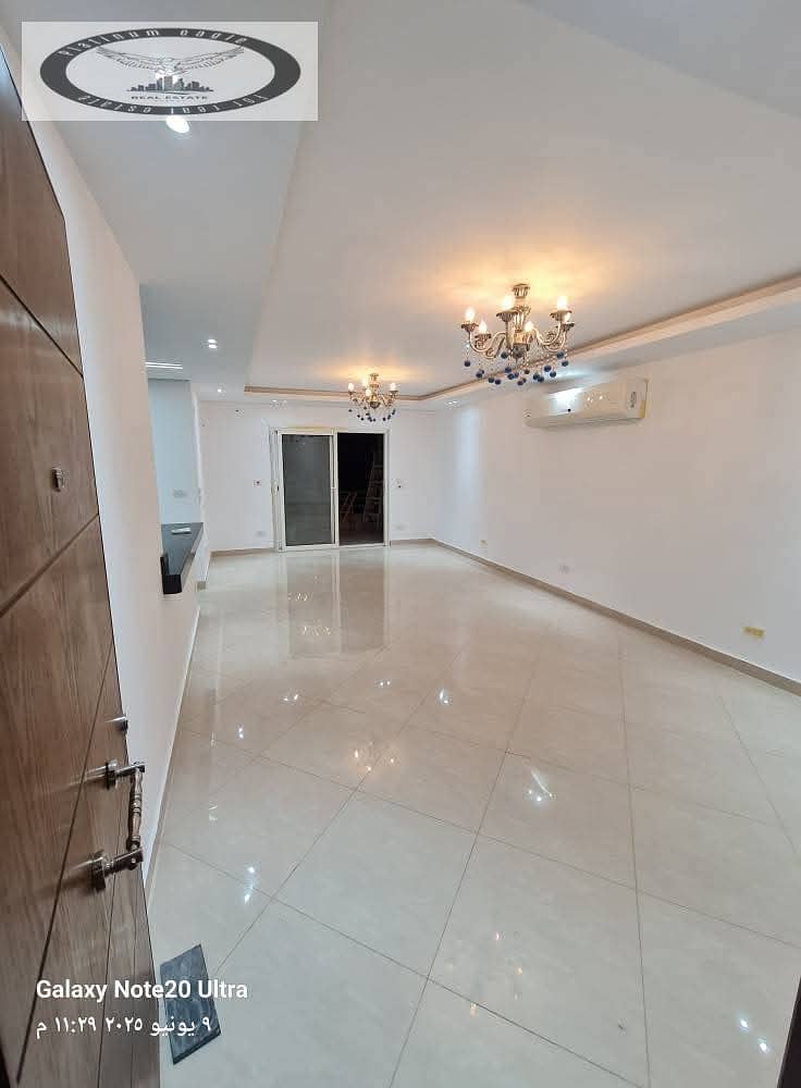 2 7d8044d7-c7a0-4b49-a9a0-eed735a5c955. jpg