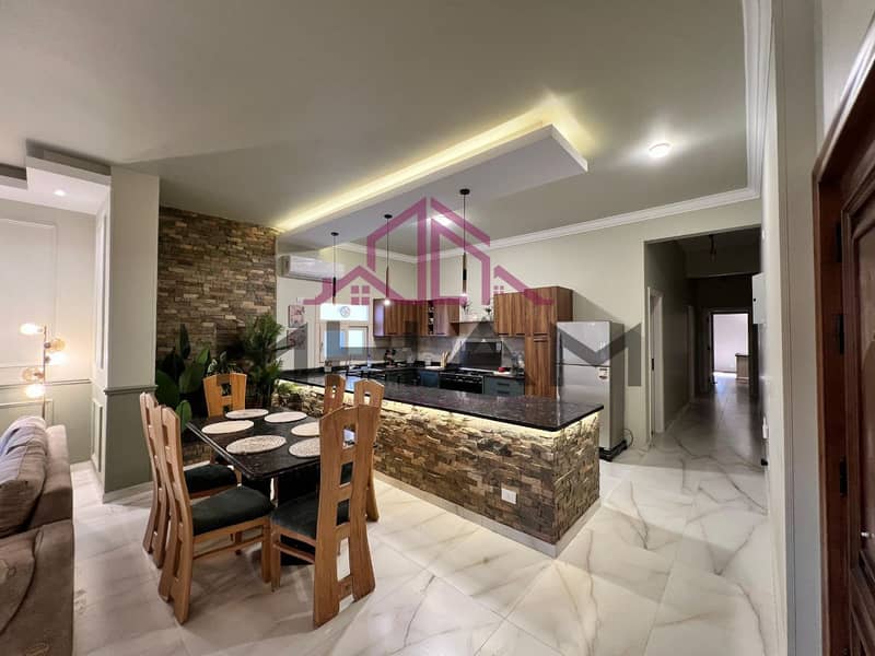 15 photo_5782931713699810376_y. jpg