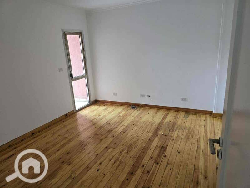 3 74f09bb7-bac6-4290-ab8d-1b6a7b3882ac. jpg