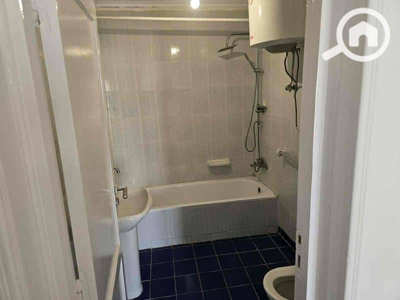 5 0e5e6763-7bf2-4de7-9ac2-ce1564114b46. jpg