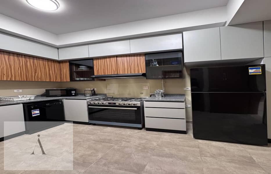 6 WhatsApp Image 2025-10-12 at 4.38. 17 PM (3). jpeg