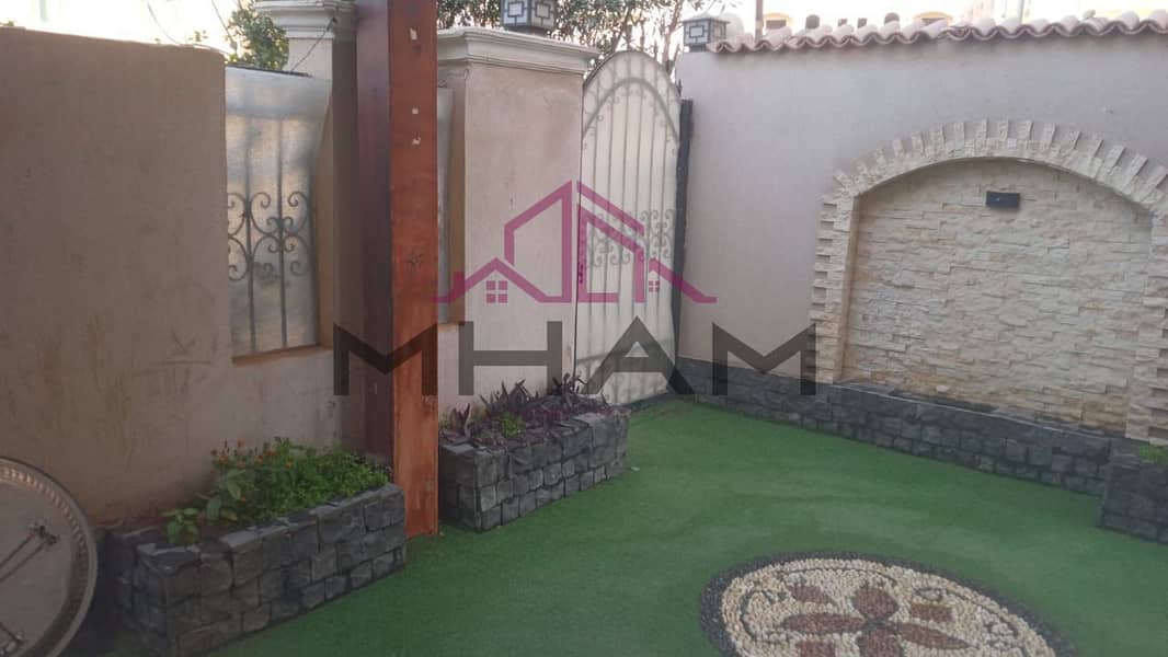 6 photo_5773635085188926249_y. jpg