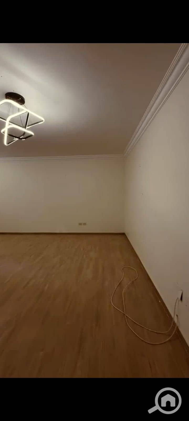 7 886ee983-f625-4433-884e-359cd82ce130. jpg