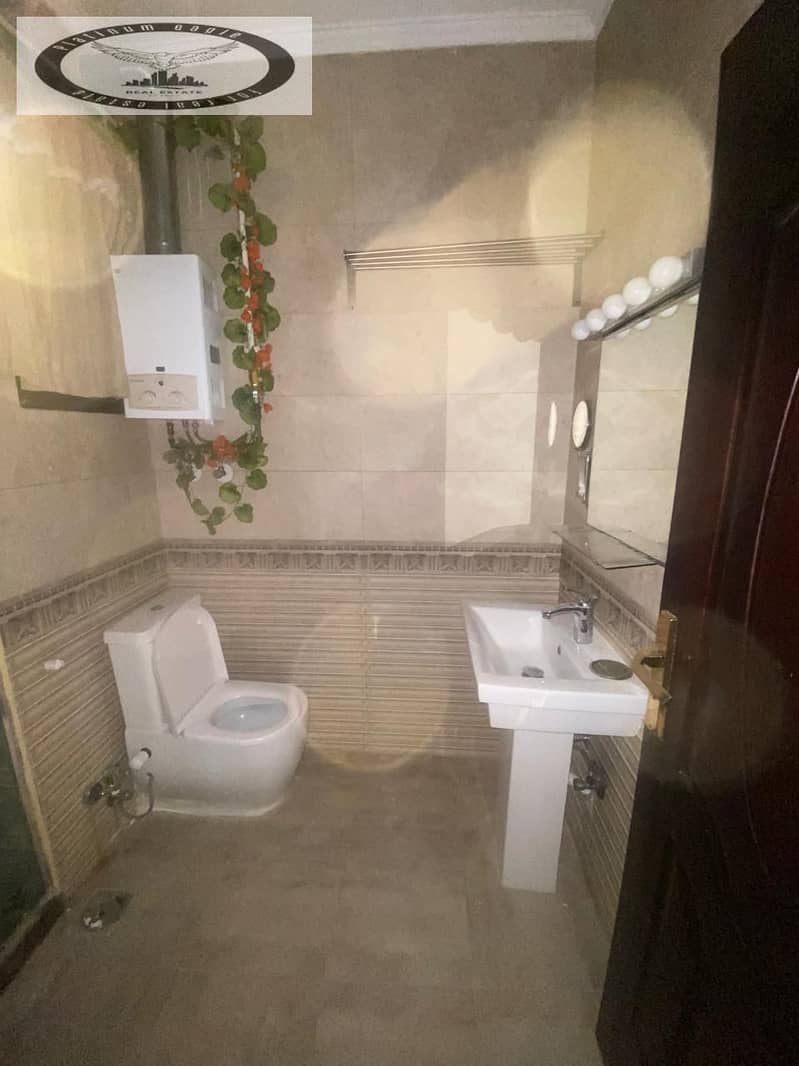 14 3a0e1296-a354-4890-aa3f-f79d805b775f. jpg