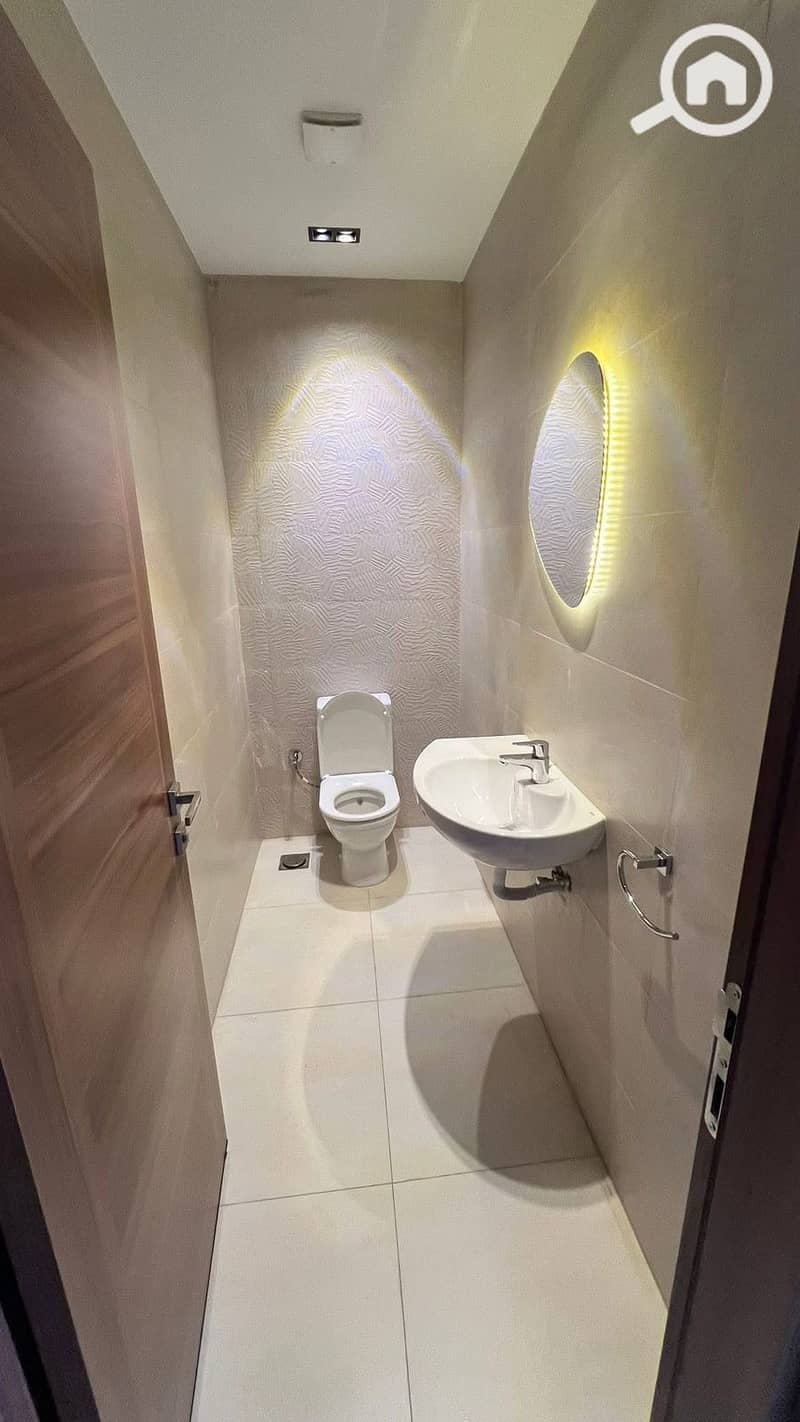 5 WhatsApp Image 2025-11-02 at 7.32. 29 PM (3). jpeg