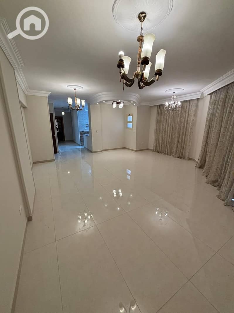 4 c0e85099-20dd-45b0-9e90-3e0409f6ab75. jpg