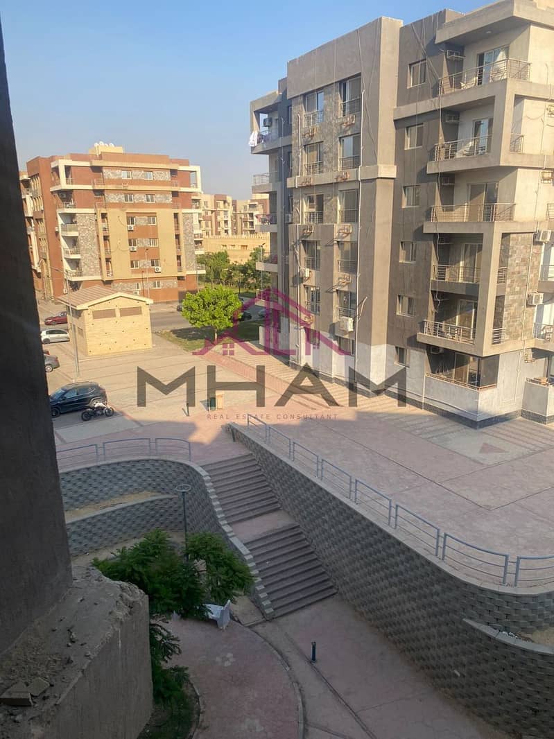 2 photo_5774020524144003924_y. jpg