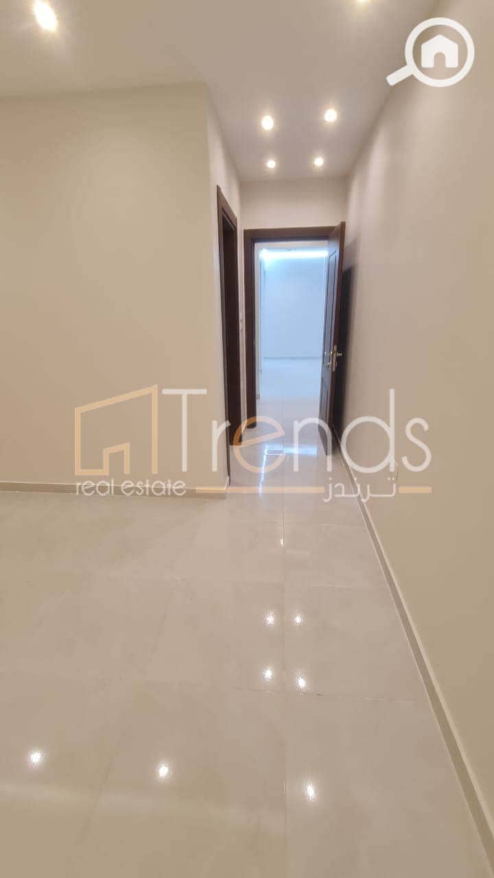 5 WhatsApp Image 2025-11-02 at 1.15. 58 PM. jpg