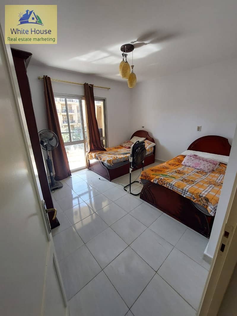 7 cf1efa2a-9723-485a-b2f2-3c01a6d36c0b. jpg