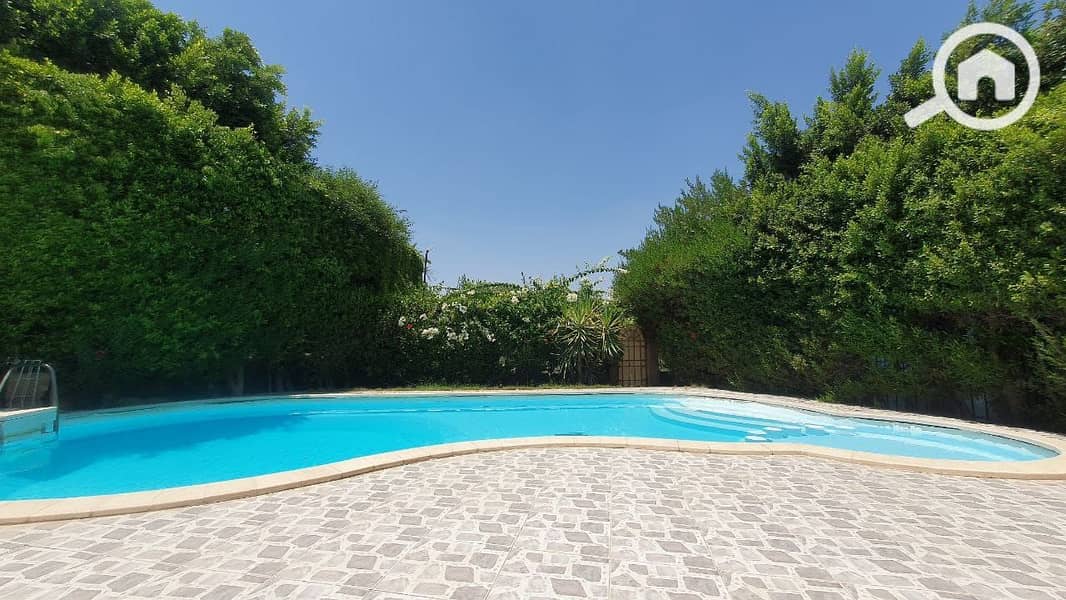 4 WhatsApp Image 2025-11-03 at 12.36. 00 PM0. jpeg