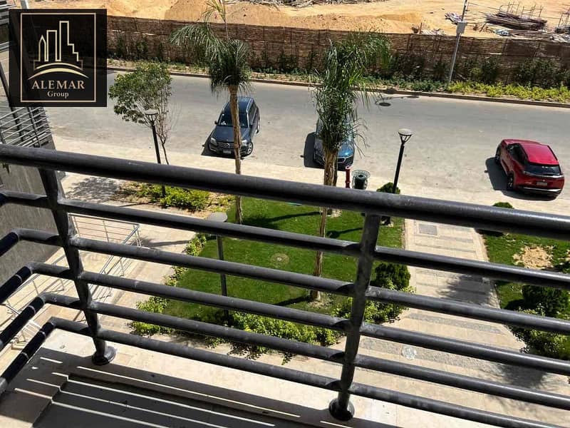 7 04272c0e-4bbc-4490-860a-efcd08457814. jpg