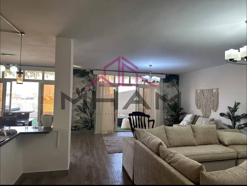 4 photo_5776278693394189059_y. jpg