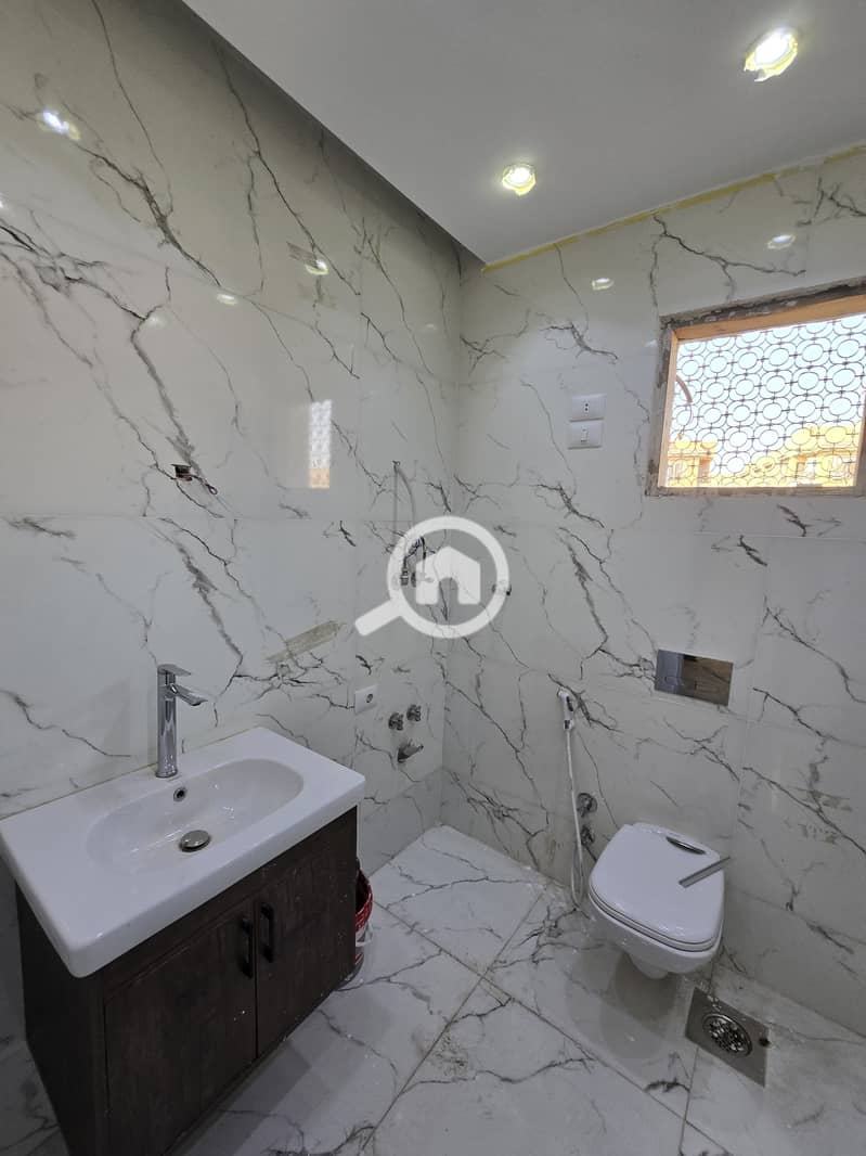 5 WhatsApp Image 2025-10-21 at 2.41. 47 PM (1). jpeg