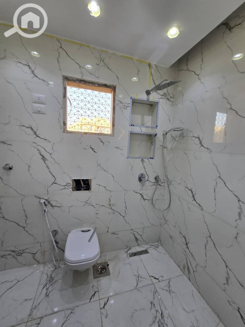 6 WhatsApp Image 2025-10-21 at 2.41. 47 PM (2). jpeg