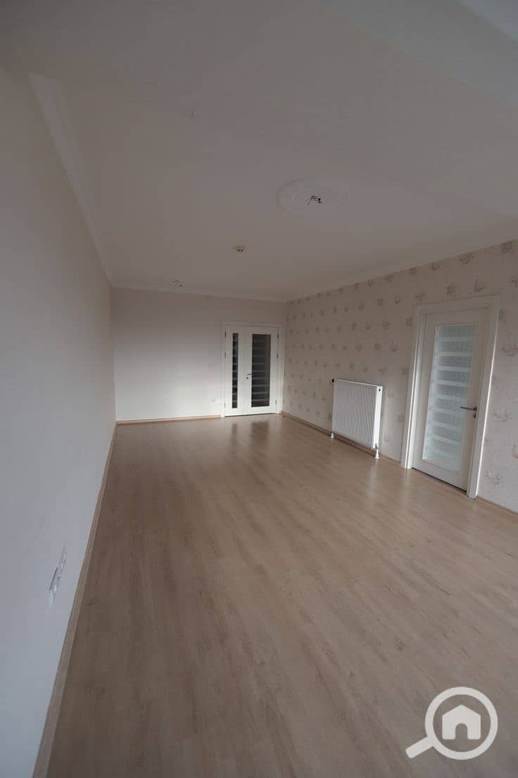 8 شقة للبيع. jpg