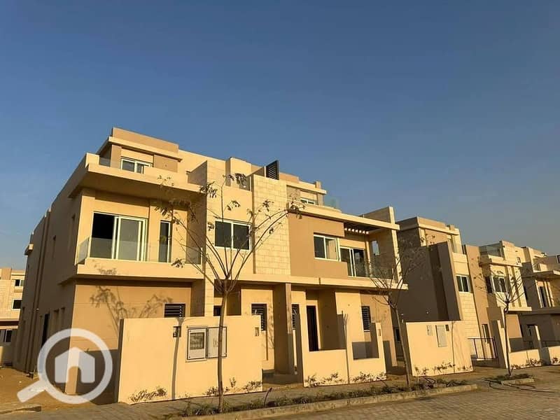 5 571341874_827937266492289_2122496463863409364_n. jpg