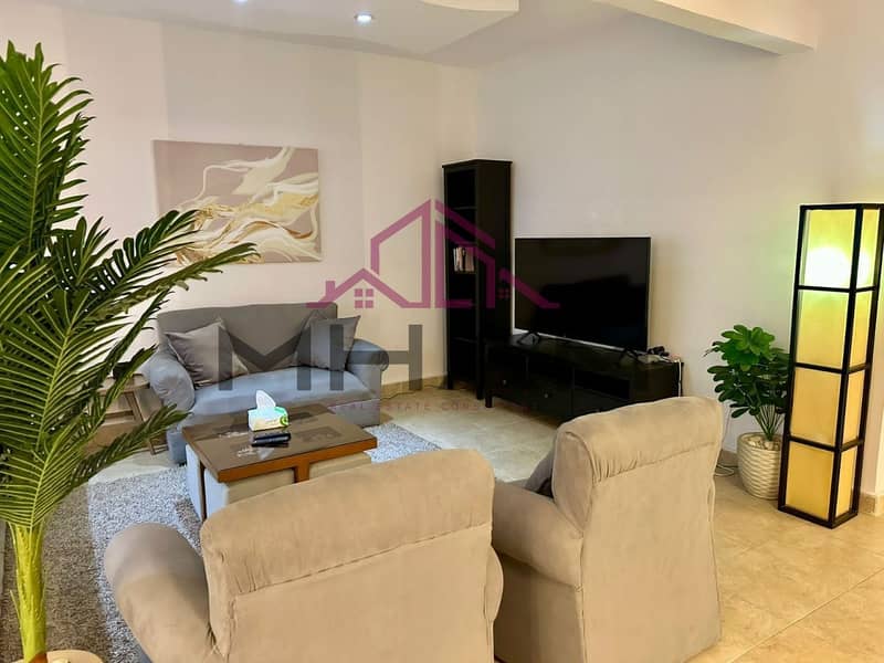 2 photo_5776278693394189077_y. jpg