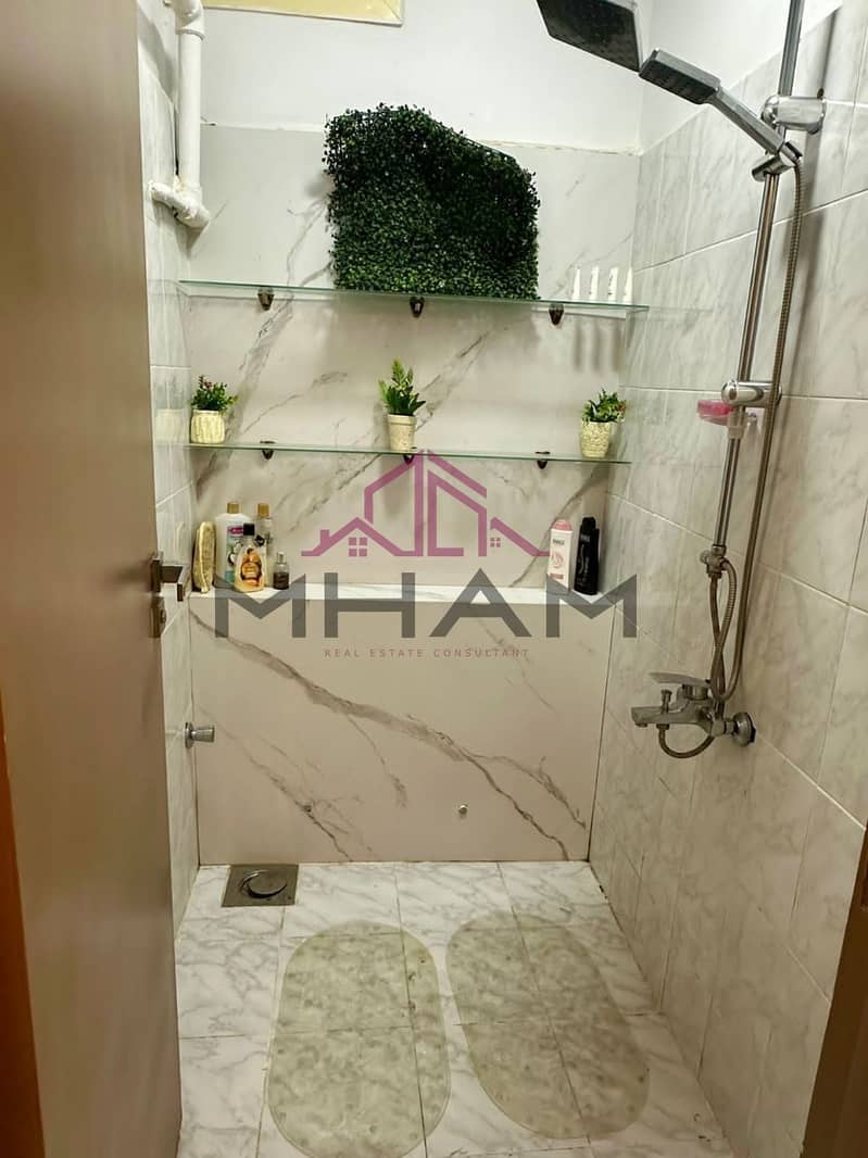 18 photo_5776278693394189096_y. jpg