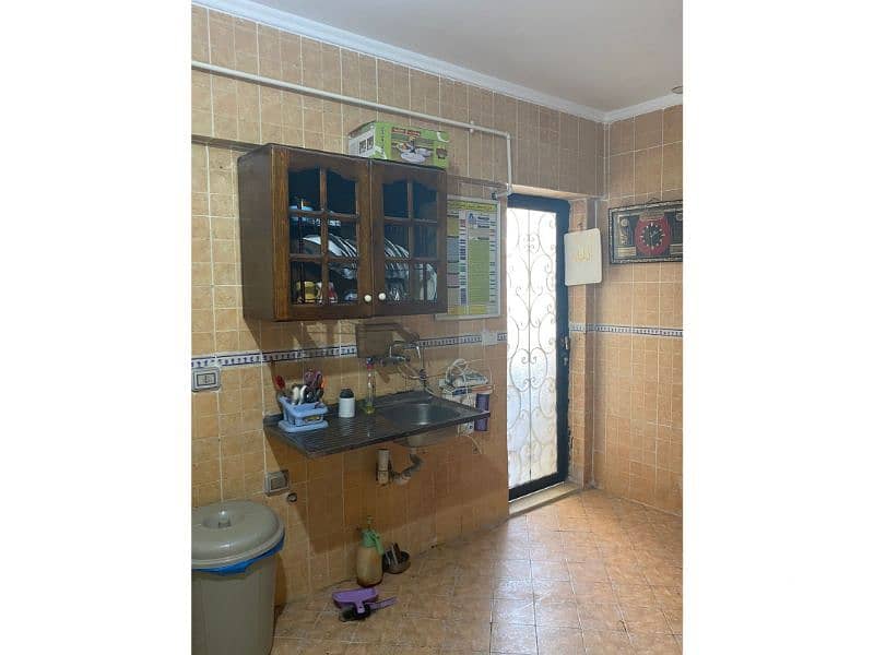 10 675f8b8f-e364-4834-bf84-78fb3b106cc6. jpg