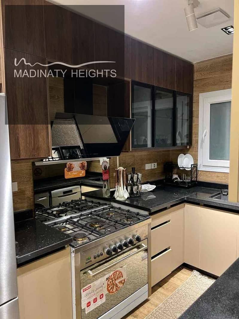 10 8704c91b-614e-4a16-9325-de175531853c. jpg