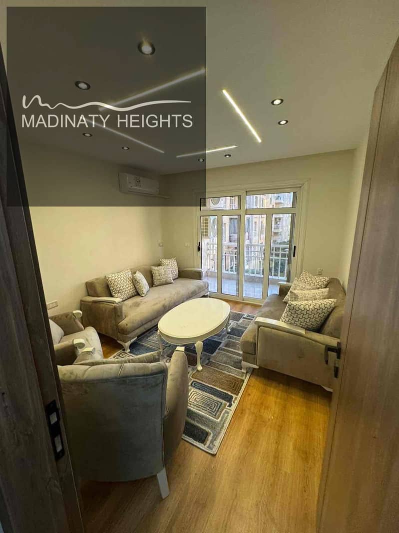 24 98a00bf5-8026-485e-bf41-b132df6a1cf7. jpg