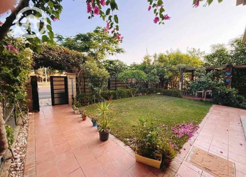 4 040243fd-7753-4bac-a2e9-39c204b80a7f. jpg