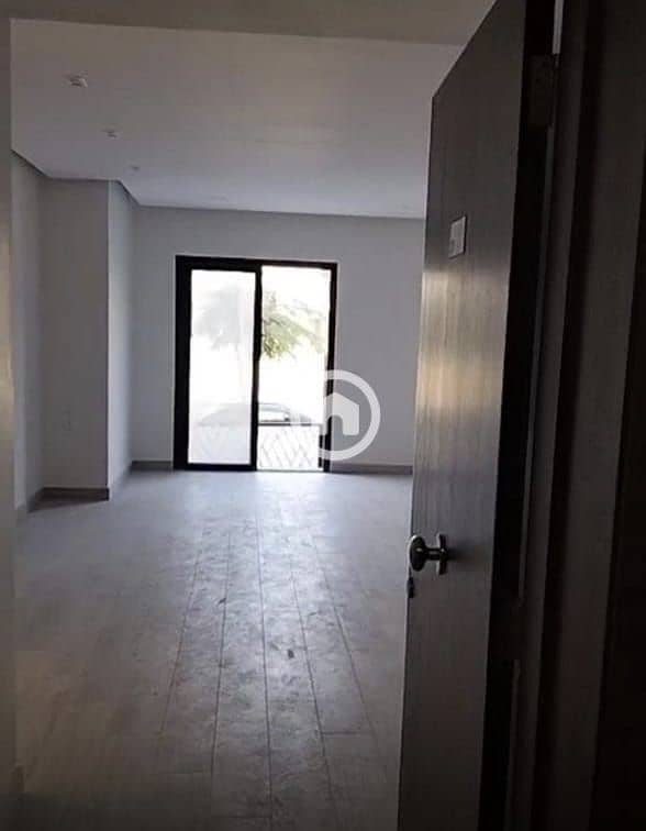 3 WhatsApp Image 2025-11-03 at 13.40. 54_a0c03fd1. jpg